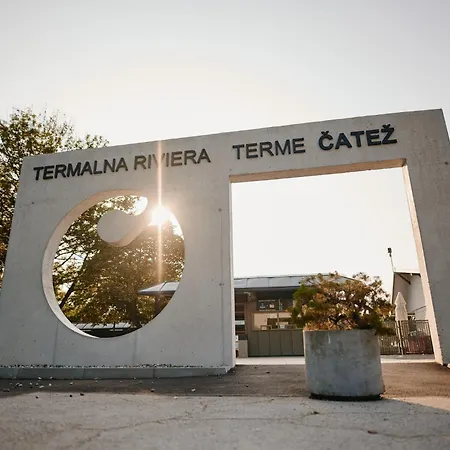 Eurocamp Mobile Homes Terme Catez Camping *