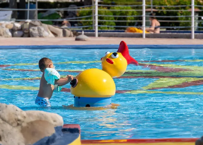 キャンプ場 Eurocamp Mobile Homes Terme Catez